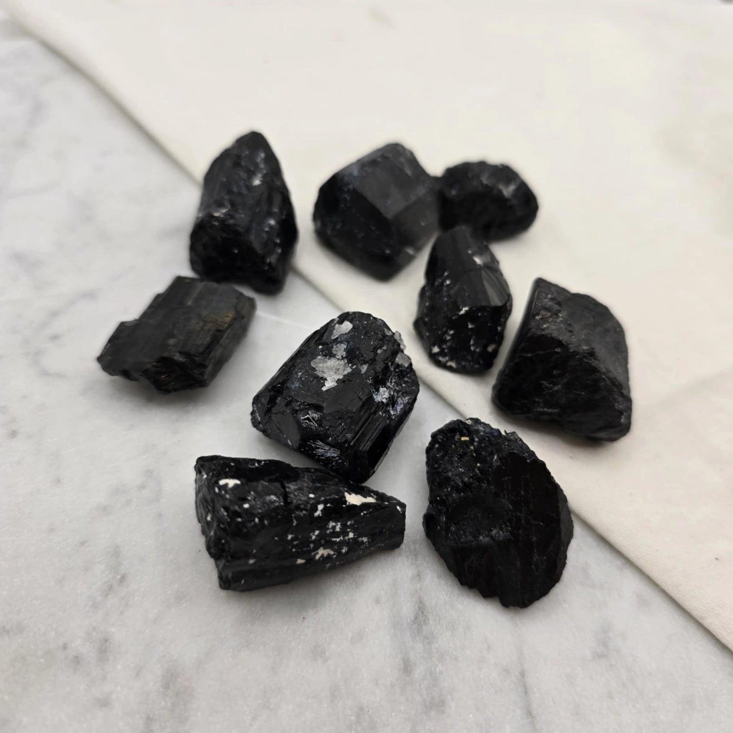 Črni Turmalin Trgovina S Kristali Adorable Stones