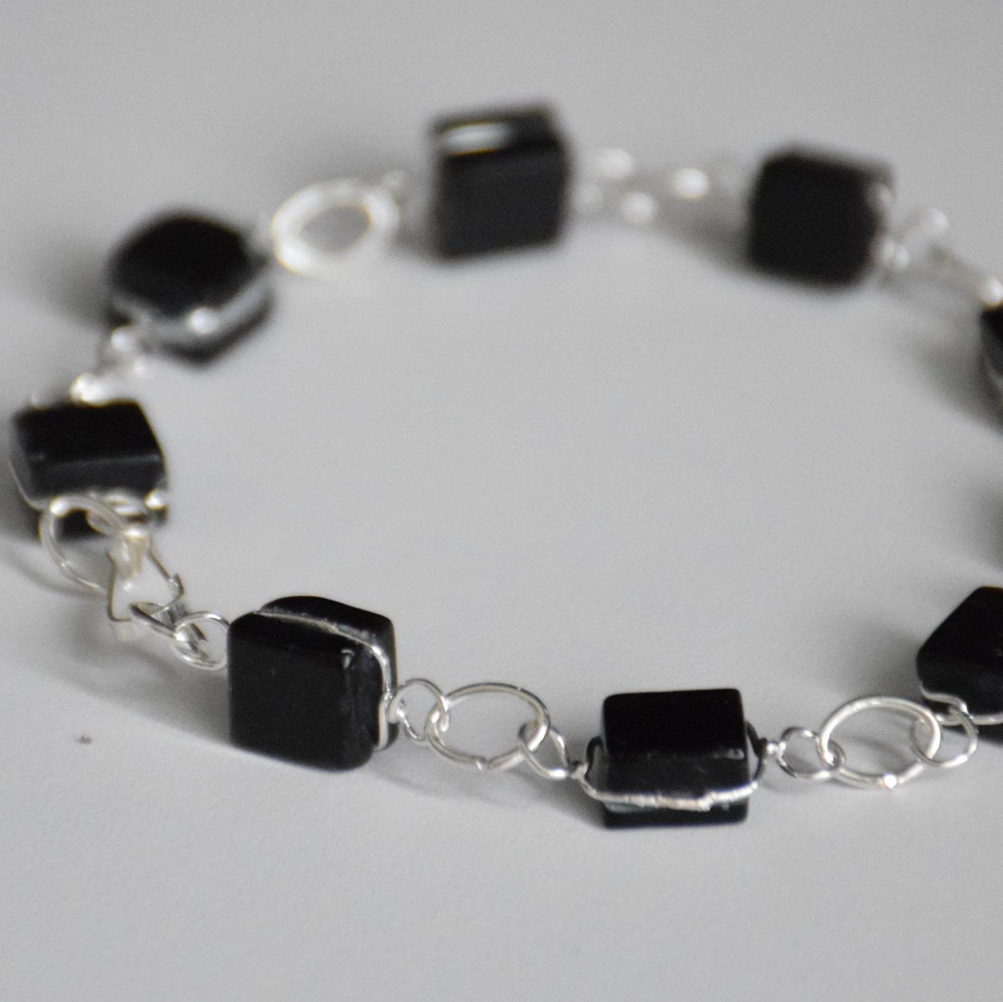 Obsidian - Zapestnica Kocke
