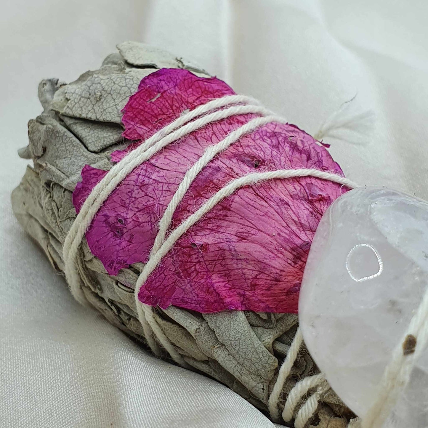 Beli Žajbelj In Vrtnica Z Roževcem 10cm - Kadilo