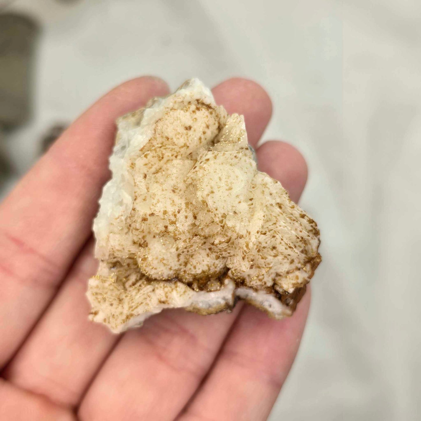 Kalcit Z Rjavim Rodokrozitom - Mineral