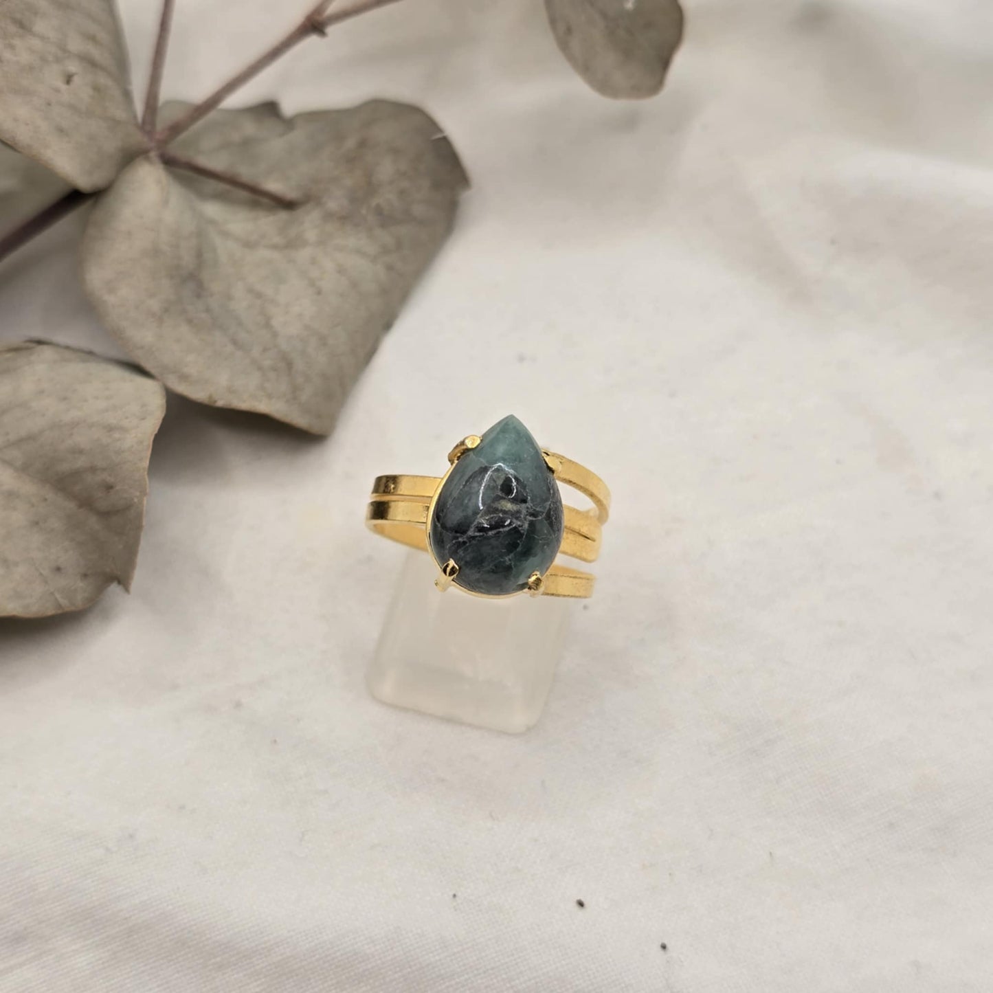 Smaragd - Solza Prstan (Emerald)
