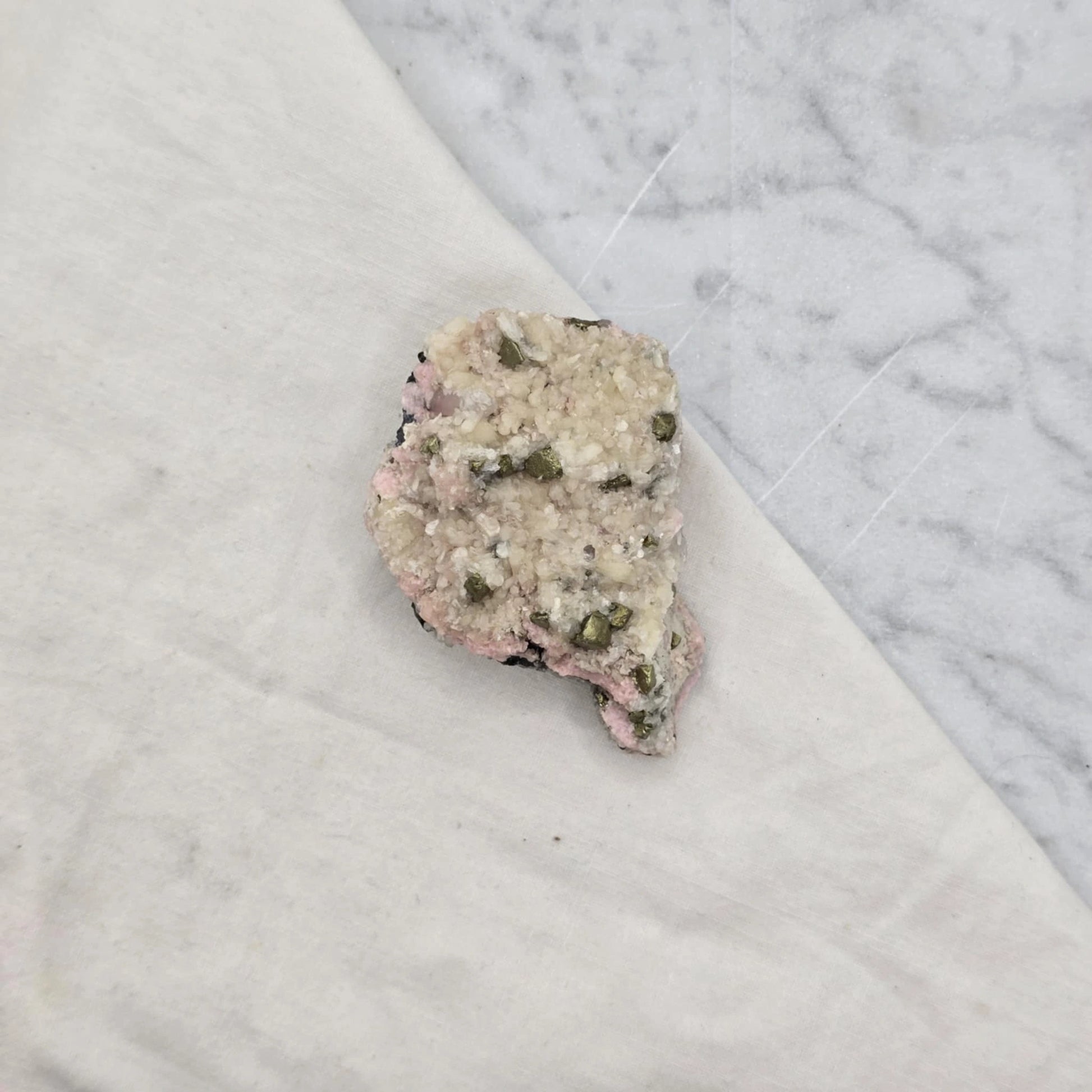 Rodokrozit S Piritom In Stilbitom - Rastišče #83