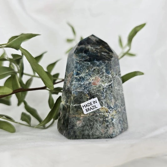 Modri Apatit nakup kristalov in mineralov