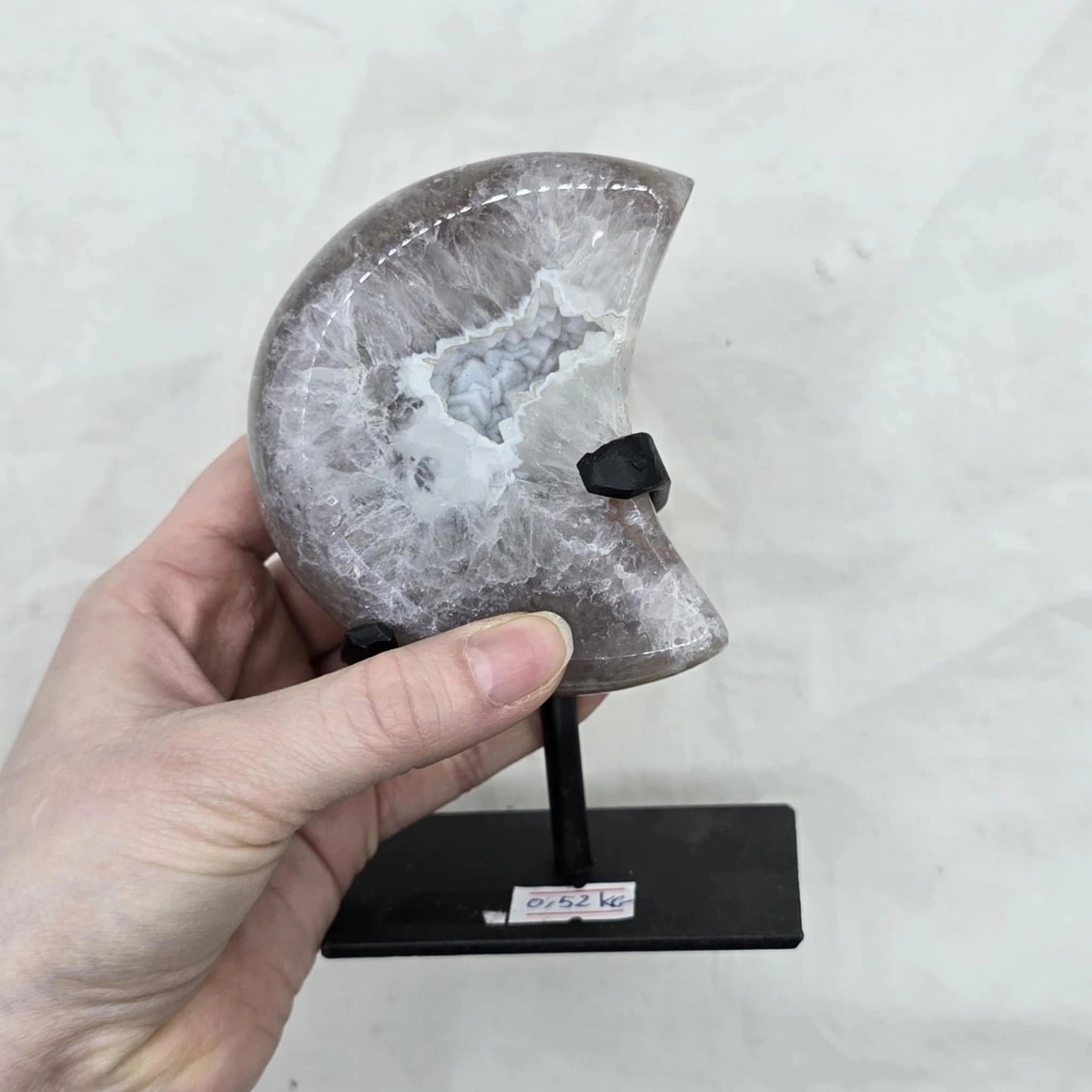 Druzi Ahat Luna Na Stojalu Nakup Kristalov In Mineralov