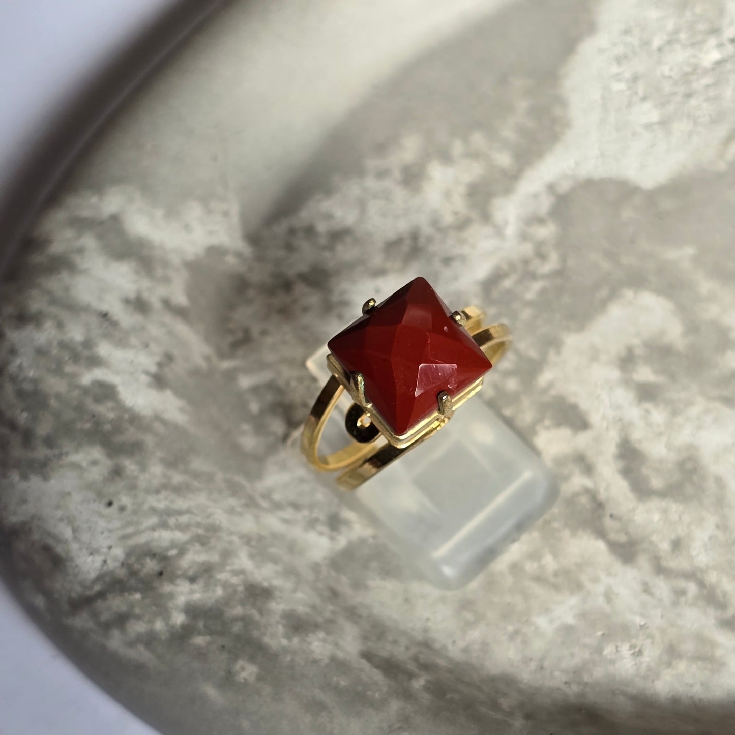 Rdeči Jaspis - Kocka Prstan