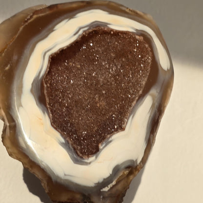 Ahat Druzy - Kristal Na Stojalu #350