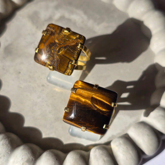 Tigrovo Oko - L Kocka Prstan