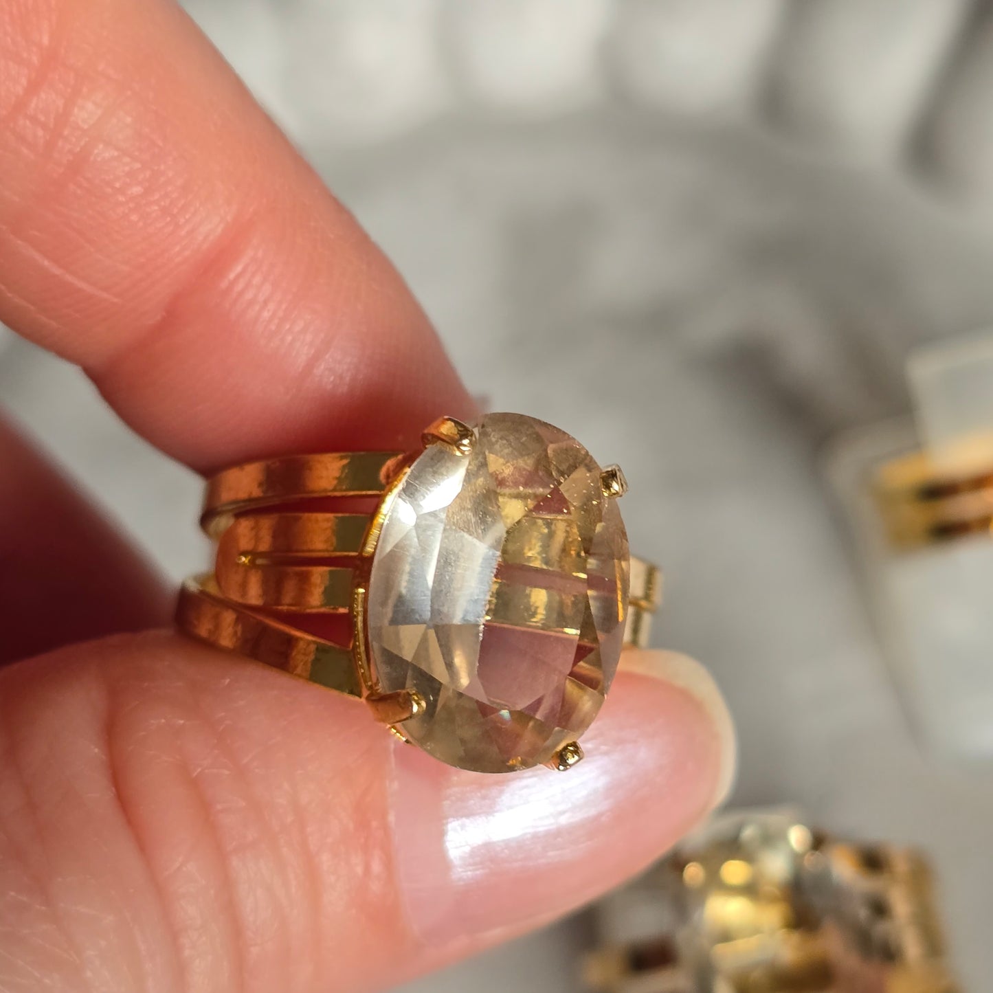 Dimni Kremen - Mali Oval Prstan