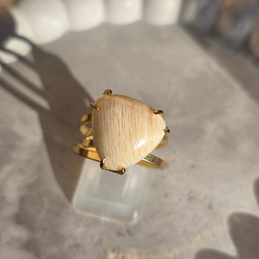 Peach Jaspis - Trikotnik Prstan