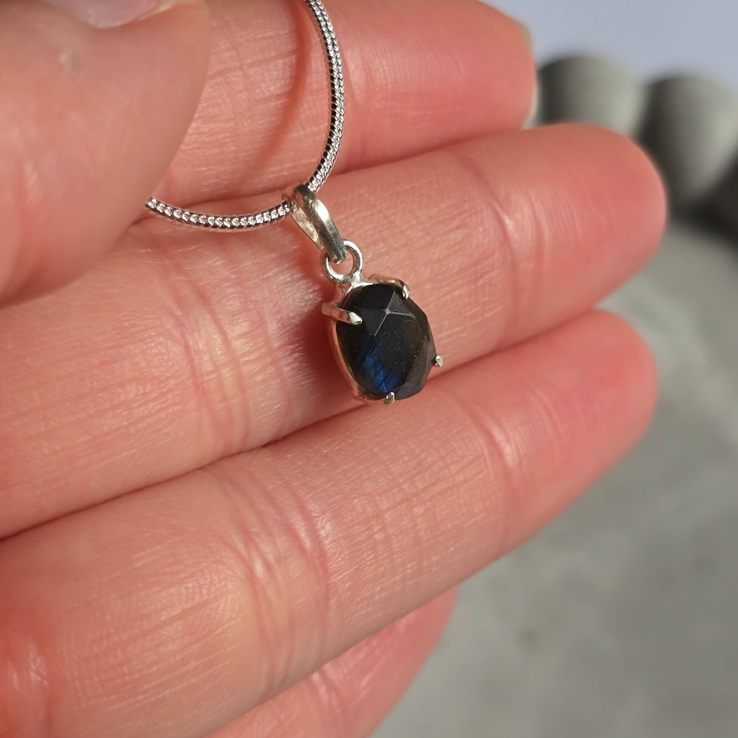 Labradorit - Mini Oval Srebro