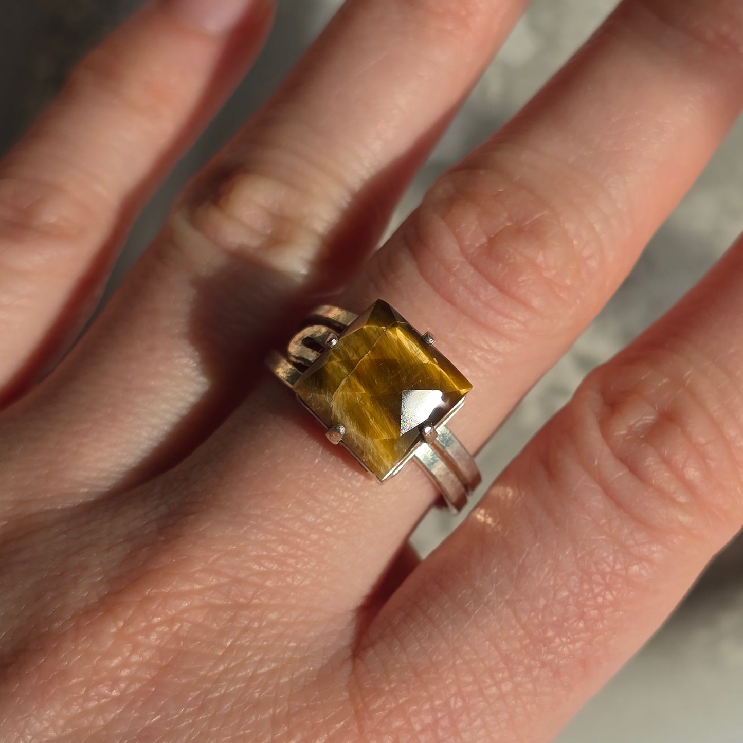 Tigrovo Oko - Kocka Prstan