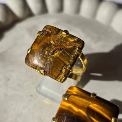 Tigrovo Oko - L Kocka Prstan