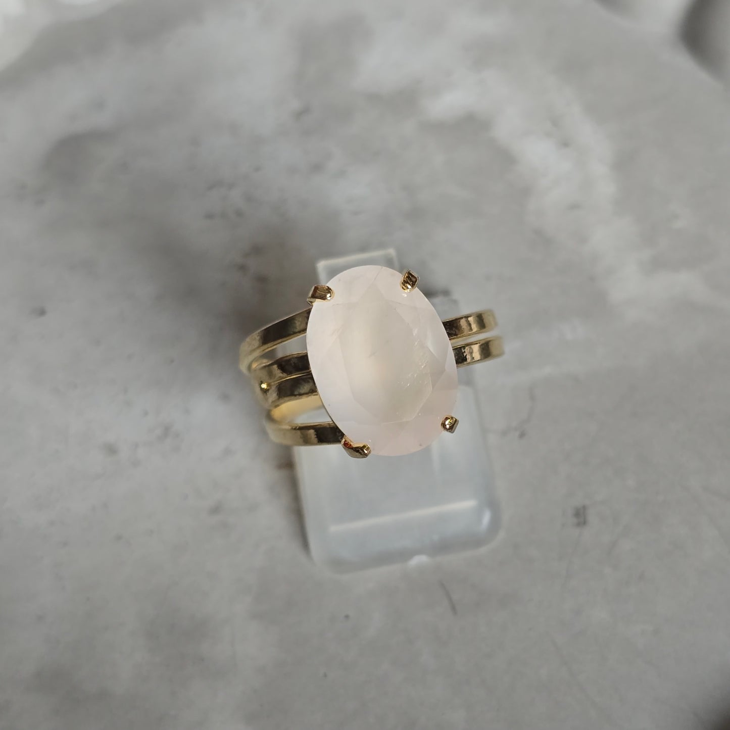 Roževec - Mali Oval Prstan