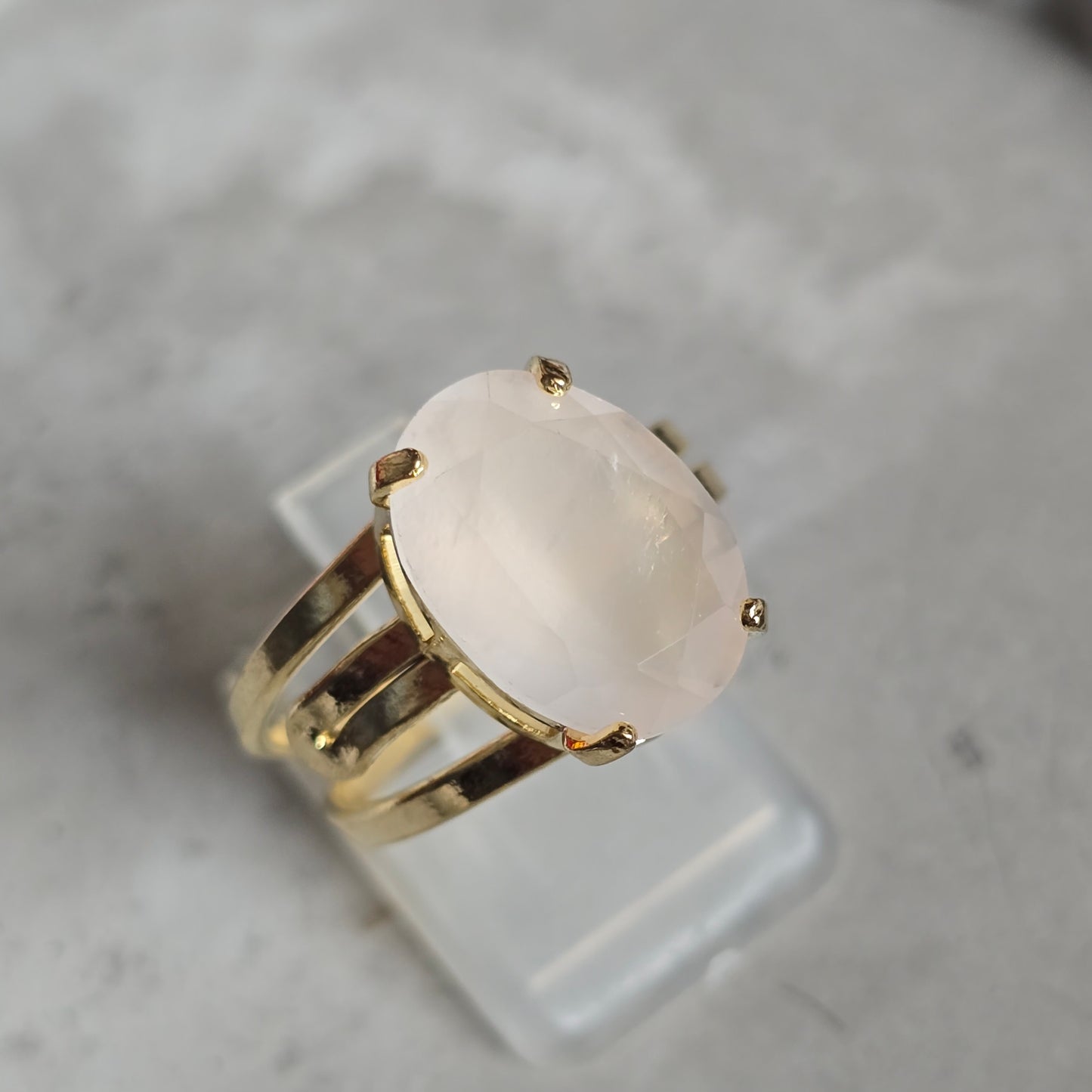 Roževec - Mali Oval Prstan