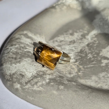 Tigrovo Oko - Kocka Prstan